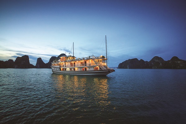 Halong 2 days on Cozy Bay sailboat